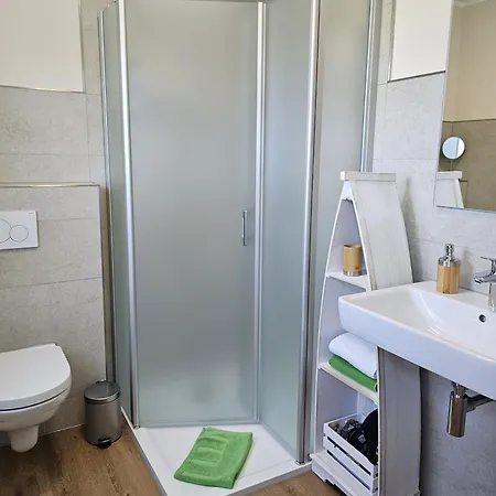 Semesterbostad Liv *