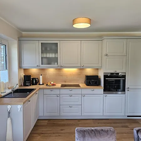 Semesterbostad Liv *